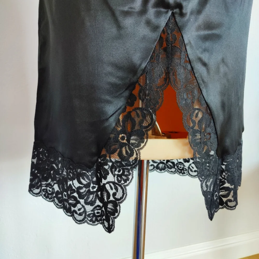 NWT Vintage Silk Slip Skirt | 90s Satin Slip | Knee Length Half Slip - Picture 4 of 5